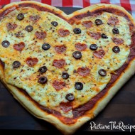 Valentine’s Day Lunch: Heart Shaped Pizza