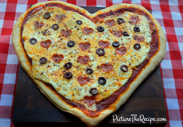 Valentine’s Day Lunch: Heart Shaped Pizza