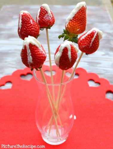 Quick & Easy Strawberry Flowers